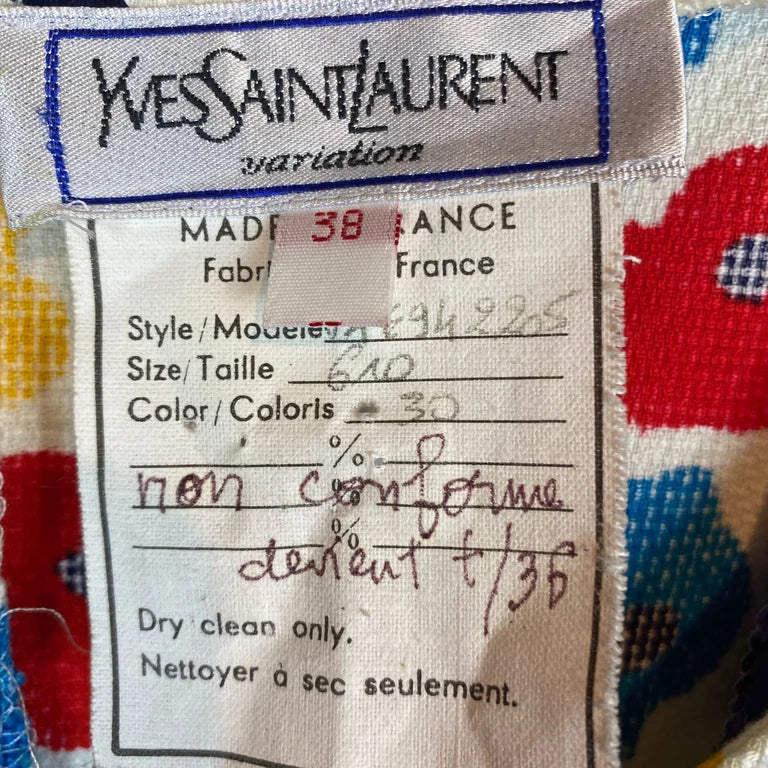 Robe Yves Saint Laurent multicolore à fleurs et à manches bouffantes