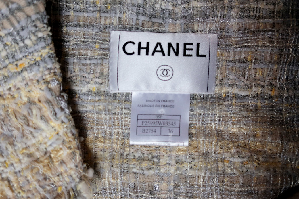 Veste en Tweed jaune Chanel