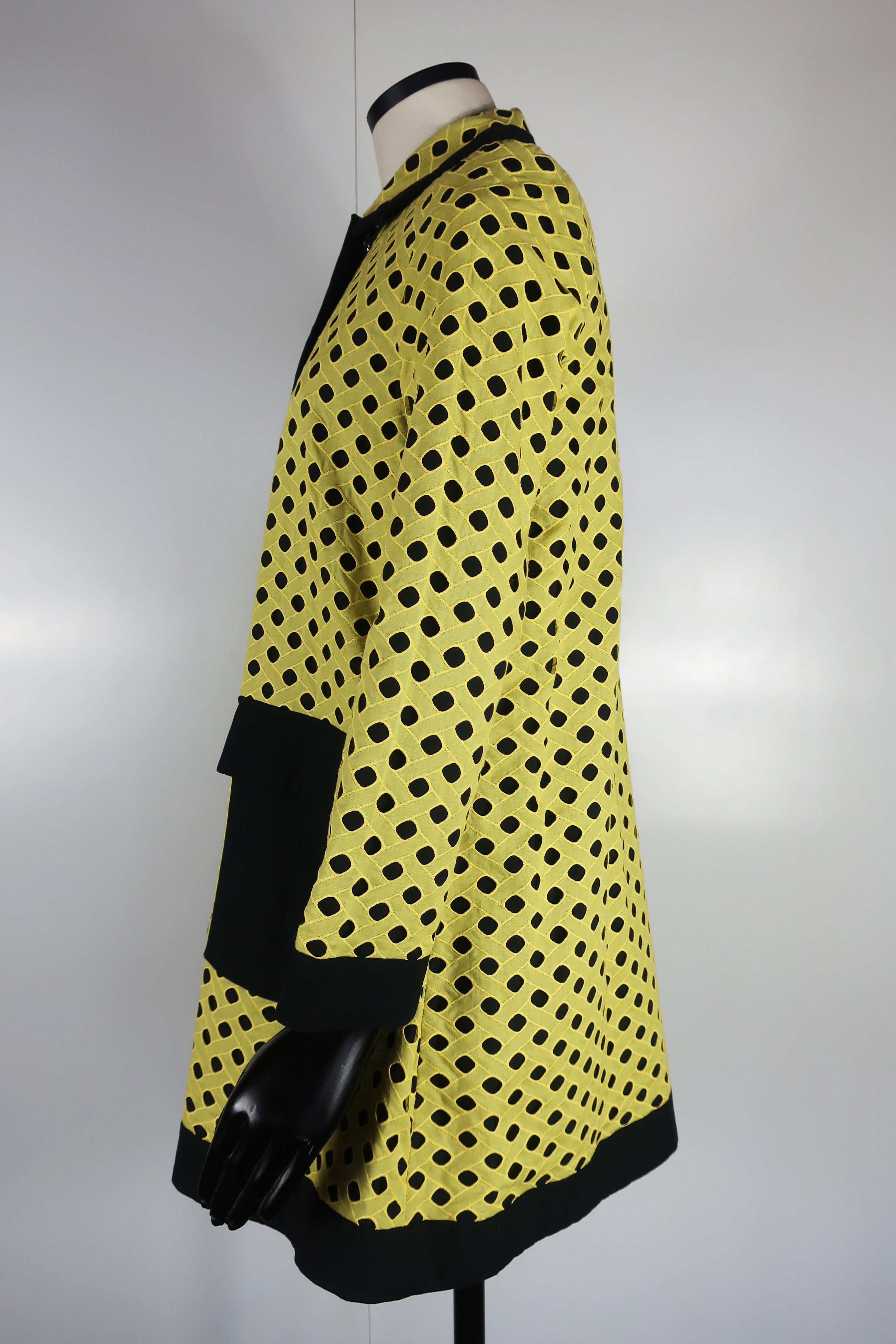 Manteau à pois jaune JC de Castelbajac