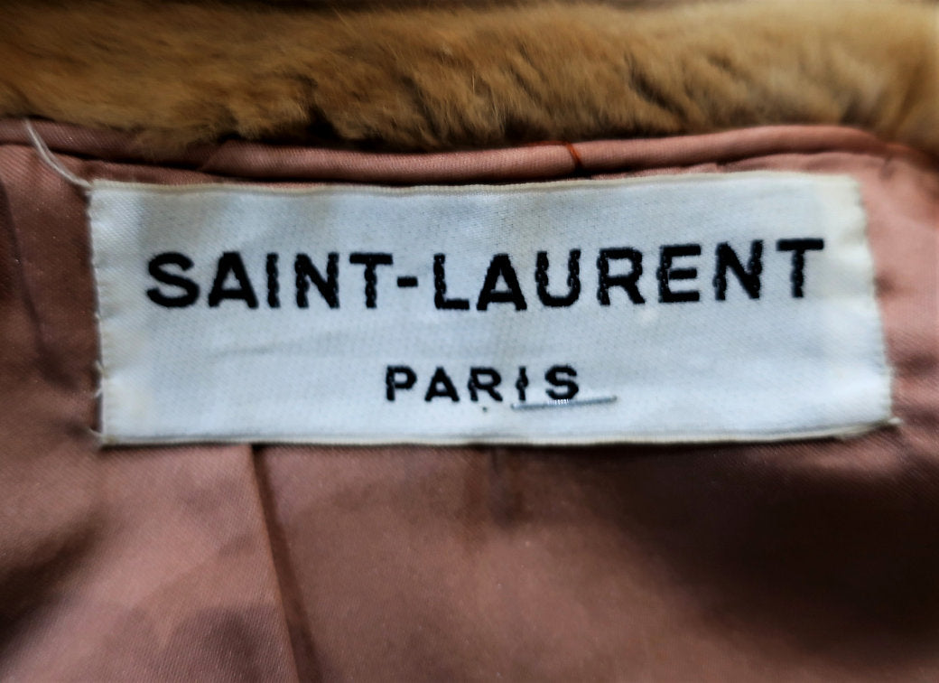 Manteau en fourrure de vision YSL