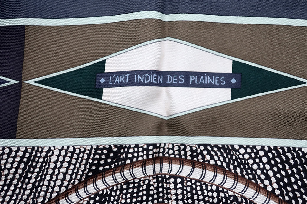 Carré en Soie Hermès "L'art Indien des Plaines"